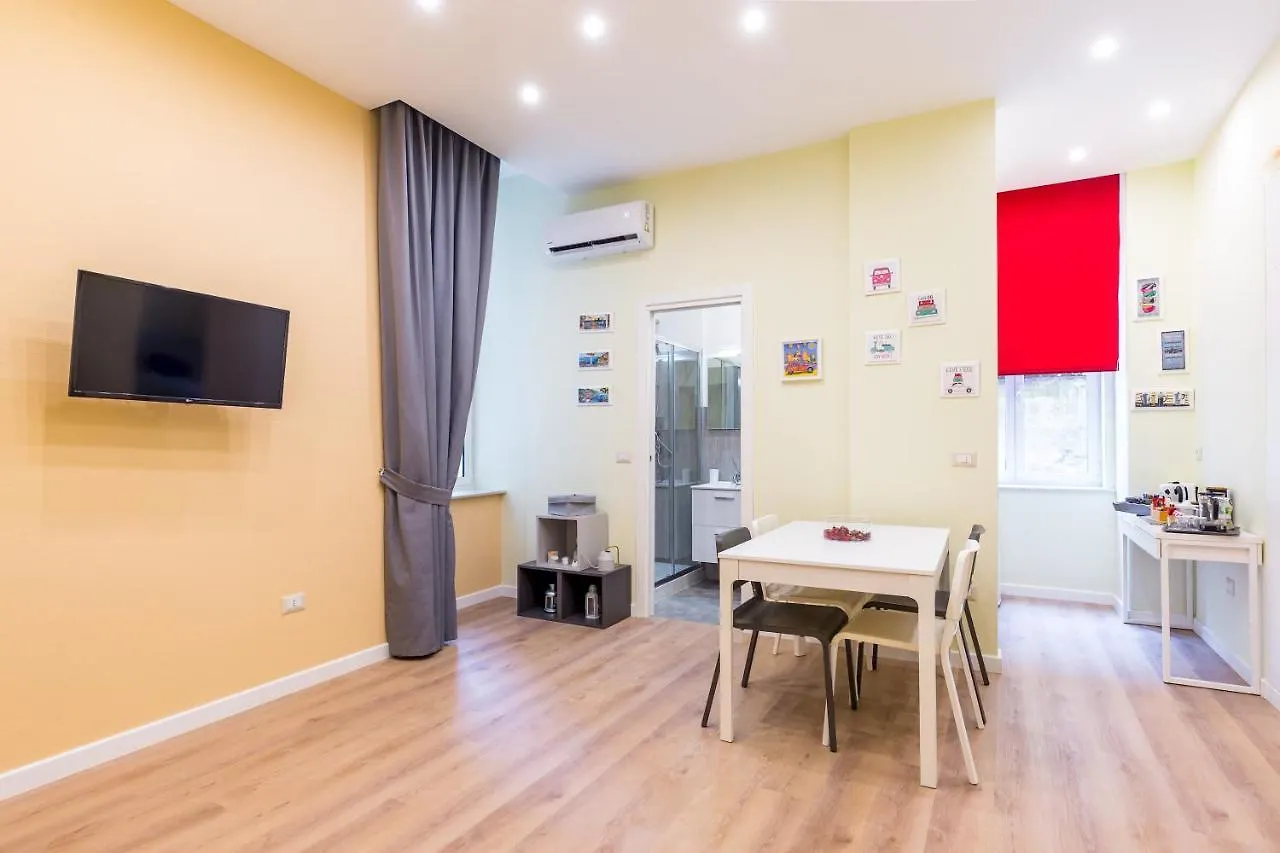 Apartmán San Marcellino Cool And Central By Napoliapartments