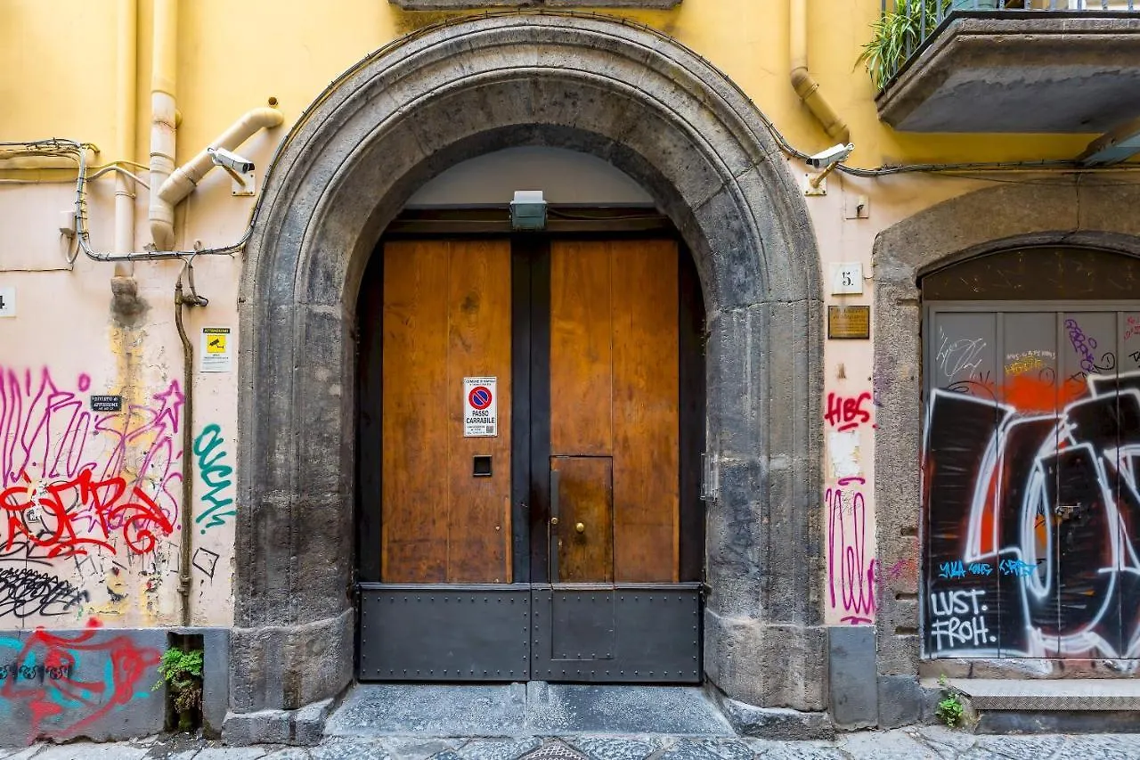 Apartment San Marcellino Cool And Central By Napoliapartments