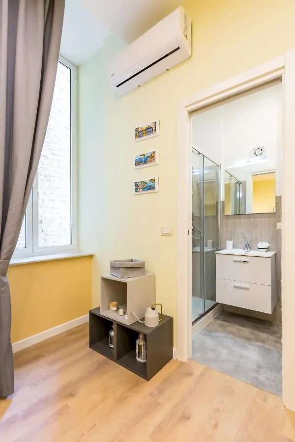 San Marcellino Cool And Central By Napoliapartments Italia